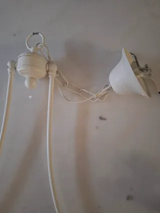 Lampada da soffitto bianca