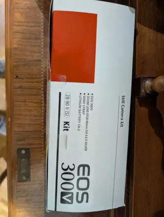 Cámara Canon EOS 300V Kit EF28-90mm