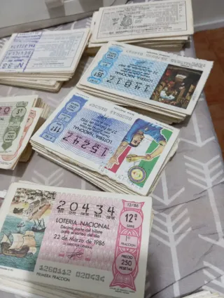 Lotto di 2000 decimi della Lotteria Nazionale 1980 1982 81 85