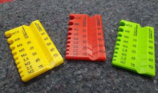 3 ORGANIZADORES DE TORNILLOS Y TUERCAS