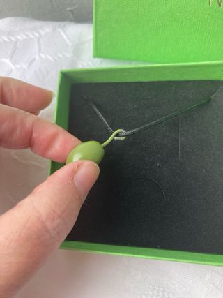 Collar Aceituna Oliva Verde Cadena Seda Negra