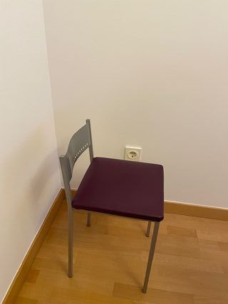 Mesa cristal morado extensible + 2 taburetes