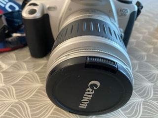 Cámara Canon EOS 300