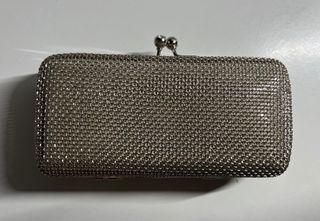 Bolso de fiesta plateado con pedrería