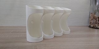 1 Soportes para 4 cartuchos de silicona