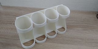 1 Soportes para 4 cartuchos de silicona