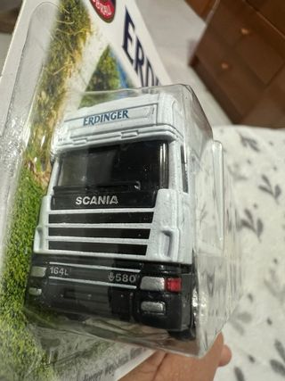 Camión a escala 1:87 cerveza Erdinger Weißbier