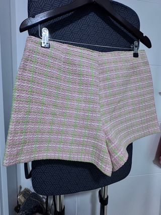 Falda pantalon Zara cuadros rosa y verde Talla L