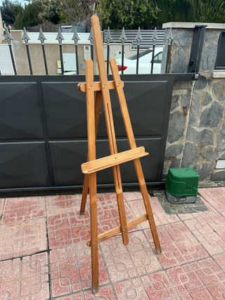 Caballete de madera para pintar