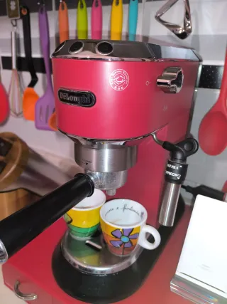 Macchina Caffè DeLonghi Rossa