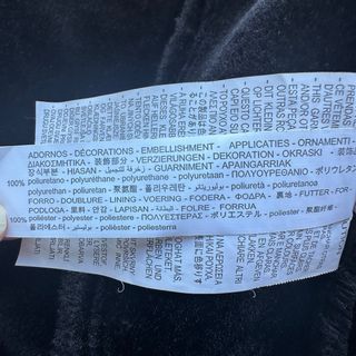 Cazadora Zara efecto piel con hebillas