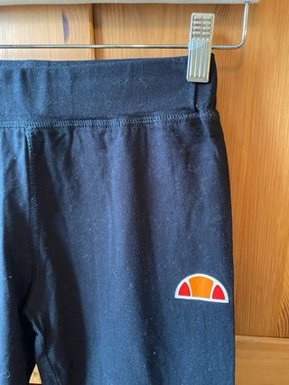 Leggings negros Ellesse con logo