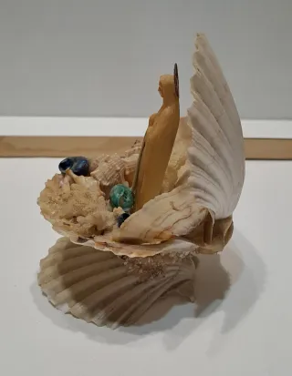 Statuetta Madonna in conchiglia