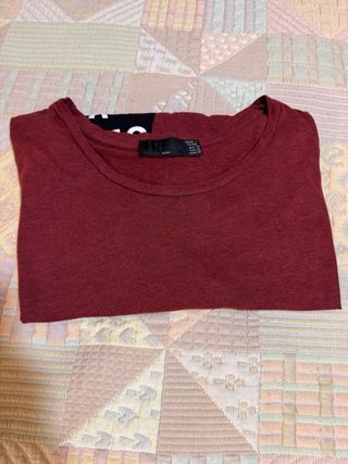 Camiseta Zara Roja y Negra Manga Larga