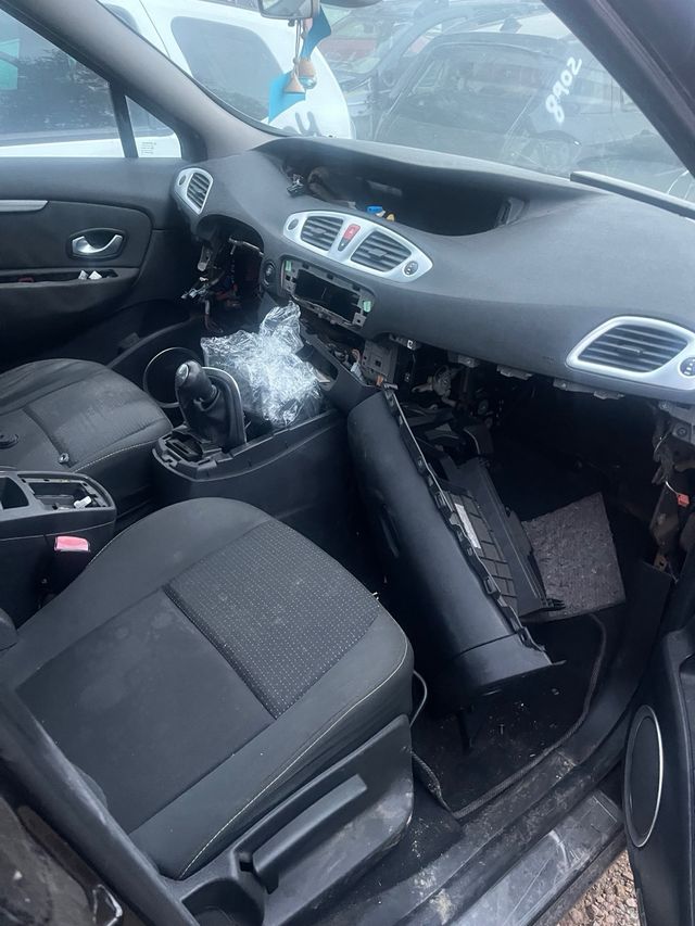 Despiece Renault Scenic 3 año 2010