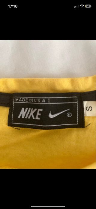 Camiseta Nike Amarilla