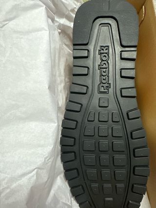 Zapatillas Reebok Marrones y Blancas