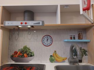 Cucina giocattolo in legno per bambini