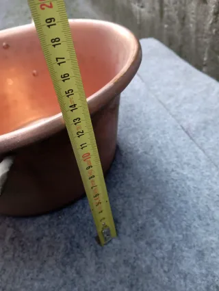 Paiolo in rame vintage con manico in legno