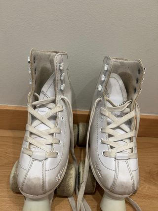 Pattini a rotelle bianchi Taglia 33
