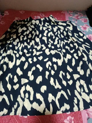 Blusa Estampada Azul y Blanca Talla L