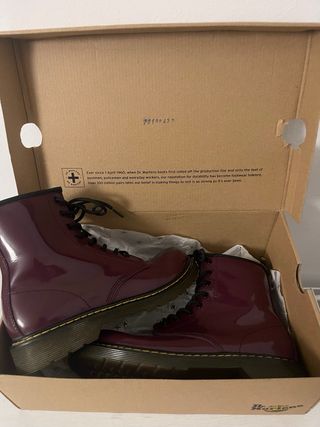Botas Dr. Martens burdeos charol mod. 1460 Patent