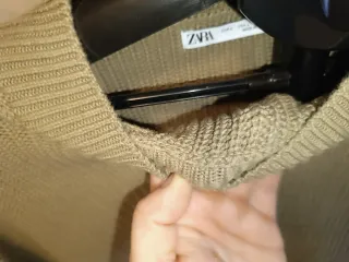 Jersey verde oliva de punto