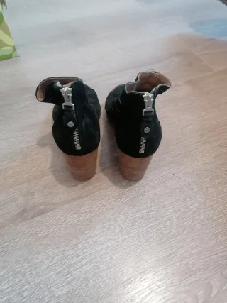 Botines negros verano calados sin puntera