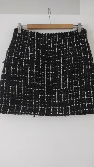 Falda Tweed Mango Negra y Blanca