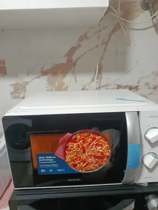 Cecotec Microonde ProClean 2010