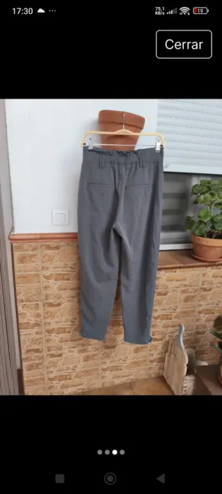 Pantalón gris Bershka Talla 38 sin estrenar
