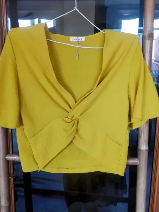 Blusa amarilla Trulock