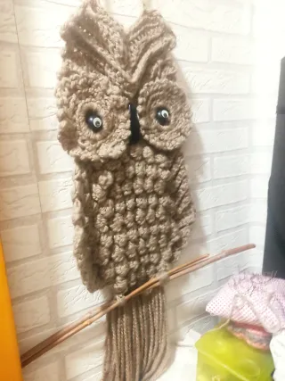 Búho tejido a ganchillo