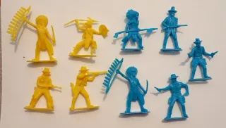 Nove soldatini azzurri/gialli