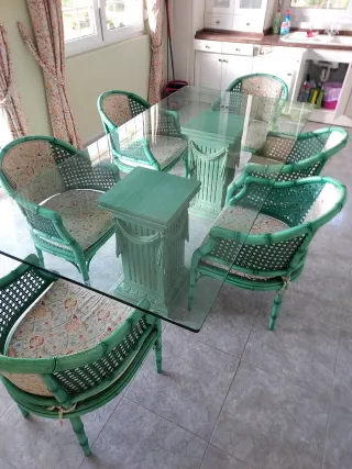 Juego de mesa de cristal, 1"14 x 2"40 cm y sillas