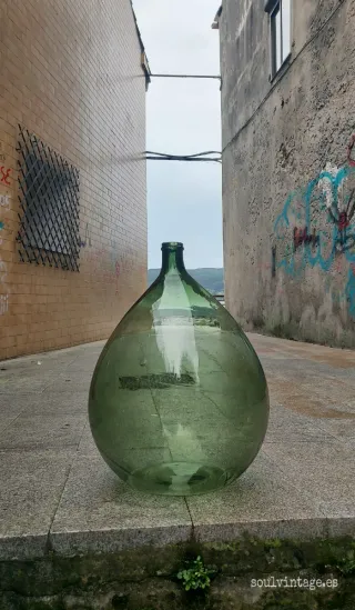 Antigua Damajuana Gran tamaño