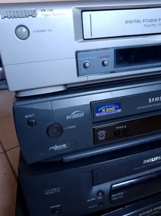 Lotto 4 Videoregistratori VHS Sony Samsung