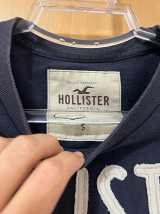 Camiseta azul marino Hollister