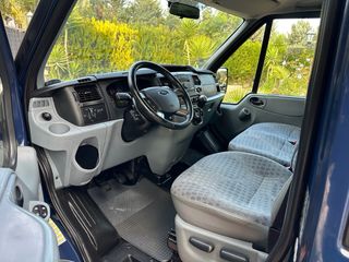 Ford Transit 9 Plazas ITV 2026