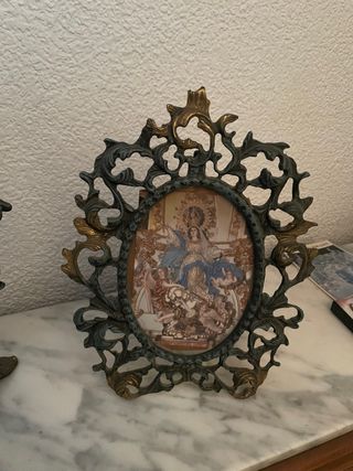 Portafoto ovale in metallo dorato e grigio