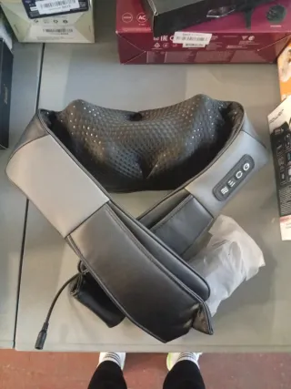 Masajeador de cuello y hombros Uoyor