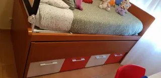 Estructura cama juvenil madera y tela