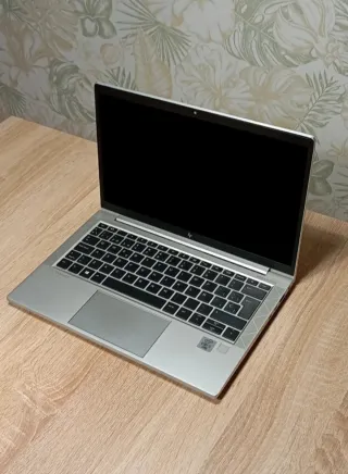 HP Elitebook 830 G7