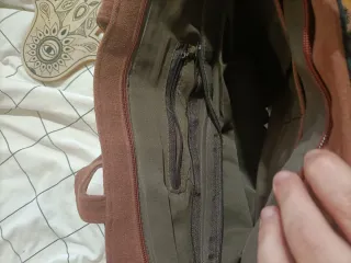 Bolso estilo étnico con plumas