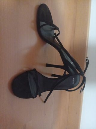 Sandalias tacón Mango negras