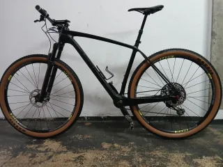 MTB BERRIA Bravo pro 9 in carbonio