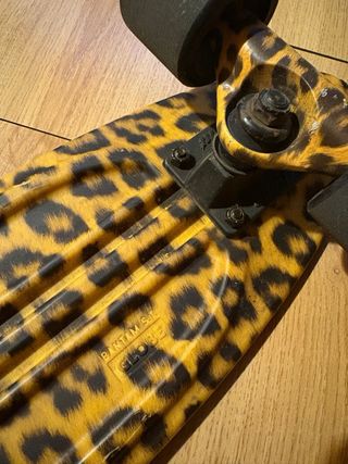 Skateboard Globe Bantam Leopard, skate tipo penny