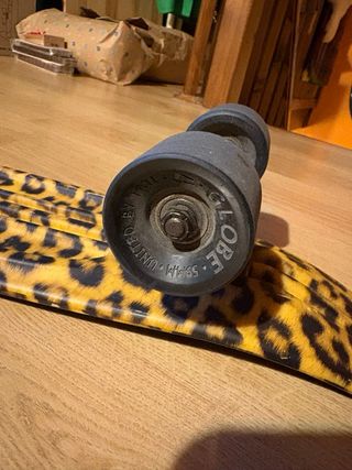 Skateboard Globe Bantam Leopard, skate tipo penny