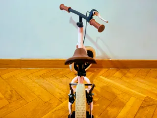 Bicicleta sin pedales casi nueva.