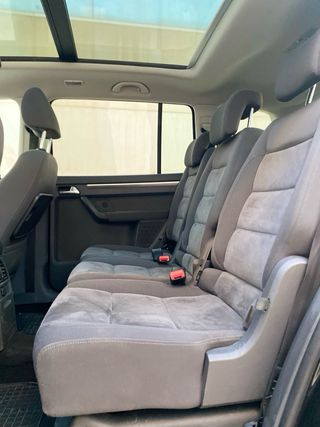 Volkswagen Touran 2011